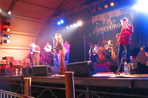 2004